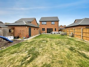Tartan Close- click for photo gallery
